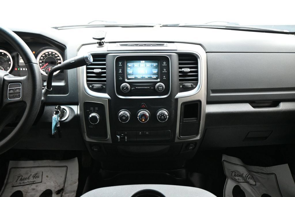 Used 2017 RAM 2500 SLT AWD/4WD image 19