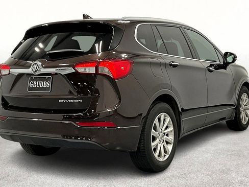 Used 2020 Buick Envision Essence image 2