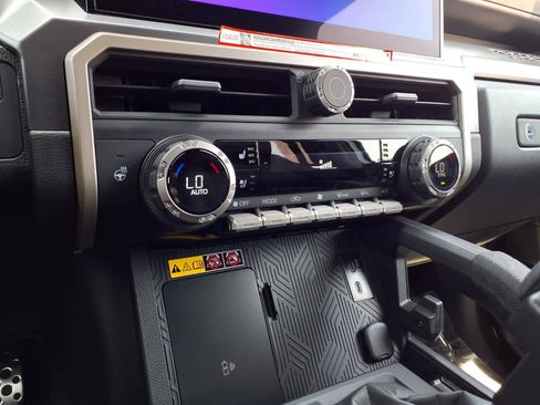 Used 2026 Toyota Tacoma TRD Sport w/ TRD Sport Premium Package AWD/4WD image 13