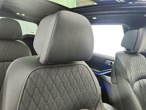 Used 2024 BMW X7 xDrive40i w/ Executive Package image 22