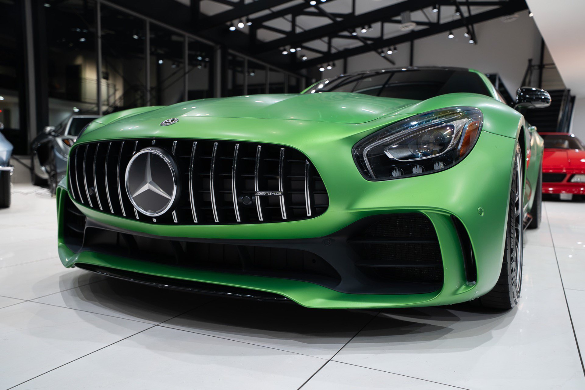 Used 2018 Mercedes-Benz AMG GT R w/ Exclusive Interior Package image 28