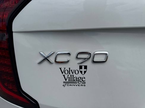 Certified 2025 Volvo XC90 B5 Core AWD/4WD image 10