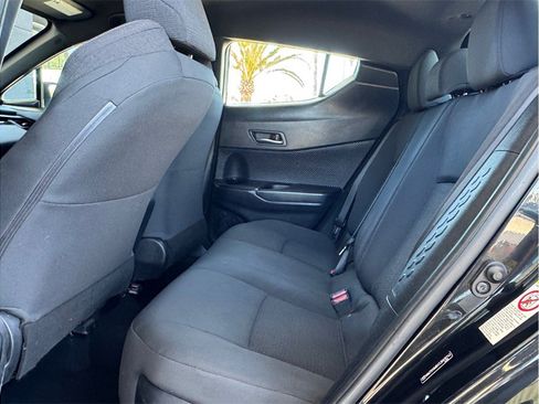 Used 2018 Toyota C-HR XLE FWD image 19