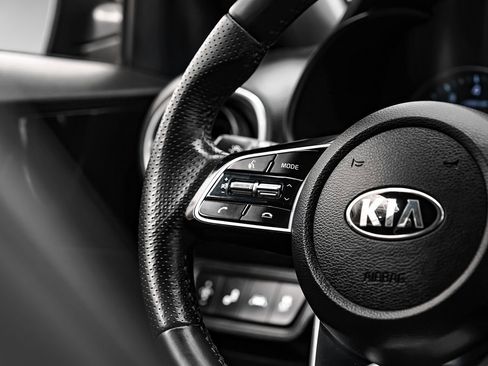 Used 2021 Kia Forte GT-Line image 15