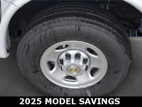 New 2025 Chevrolet Express 2500 Work Van image 11