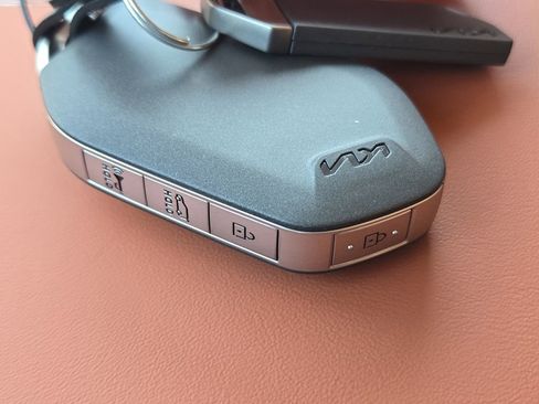 New 2026 Kia Carnival EX image 33