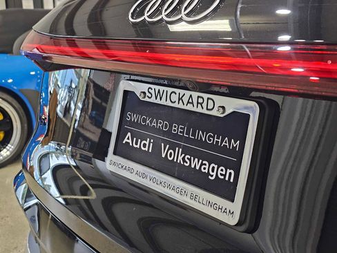 New 2025 Audi Q5 Prestige image 13