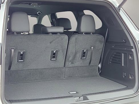 New 2026 Buick Enclave Preferred AWD/4WD image 9