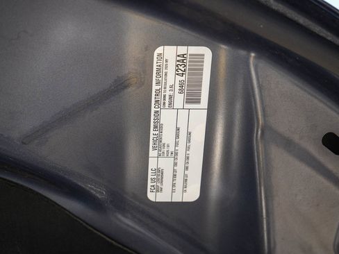 Used 2020 Jeep Grand Cherokee Overland RWD image 27