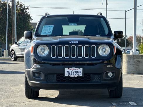 Used 2016 Jeep Renegade Latitude image 9