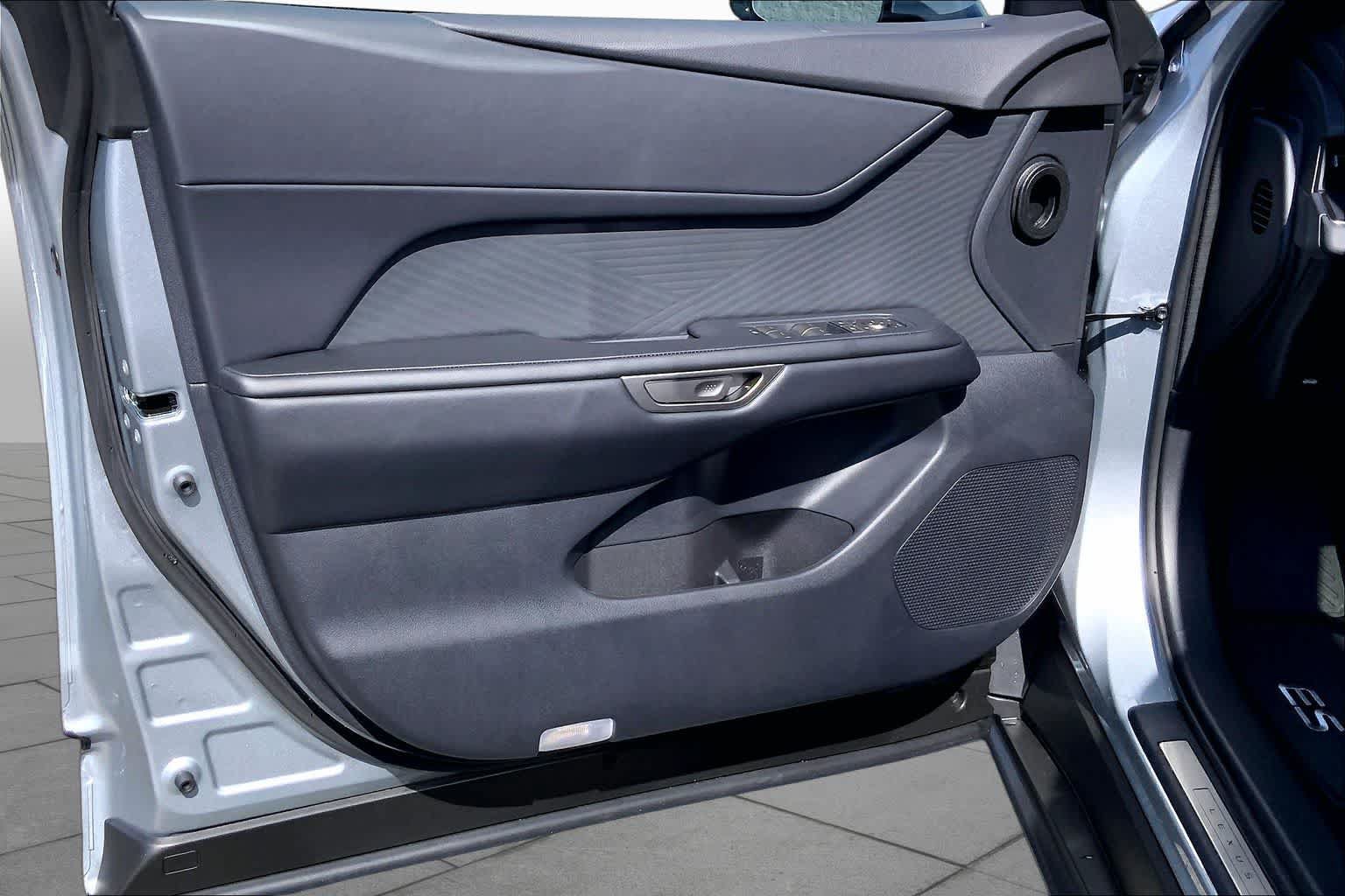 New 2026 Lexus ES 500e w/ Convenience Package AWD/4WD image 10