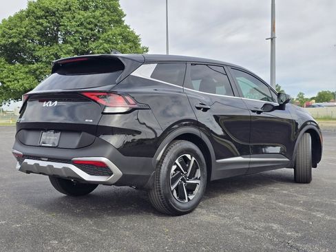Used 2025 Kia Sportage LX FWD image 15
