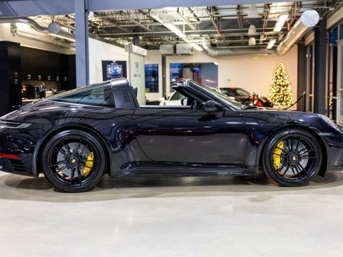 Used 2024 Porsche 911 Targa 4 GTS image 7