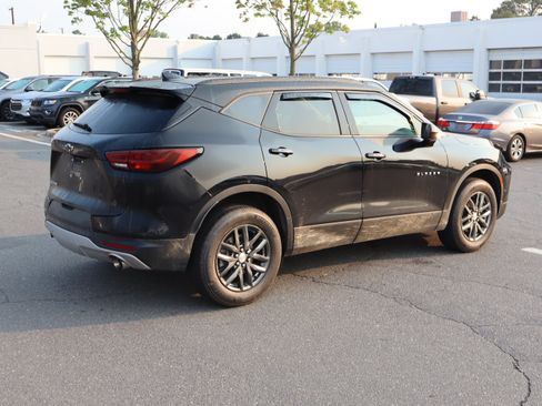 Used 2025 Chevrolet Blazer LT w/ Convenience Package FWD image 10