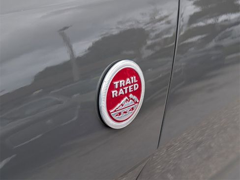 Used 2021 Jeep Grand Cherokee Trailhawk image 10