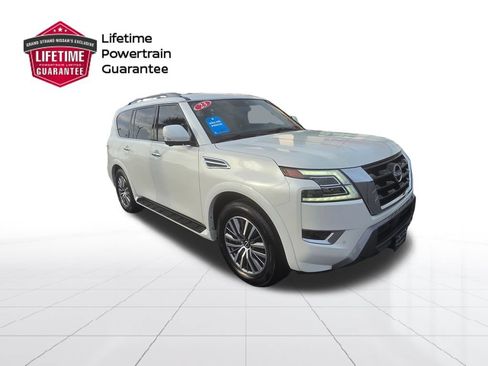Used 2023 Nissan Armada SL w/ Captain's Chairs Package RWD image 5