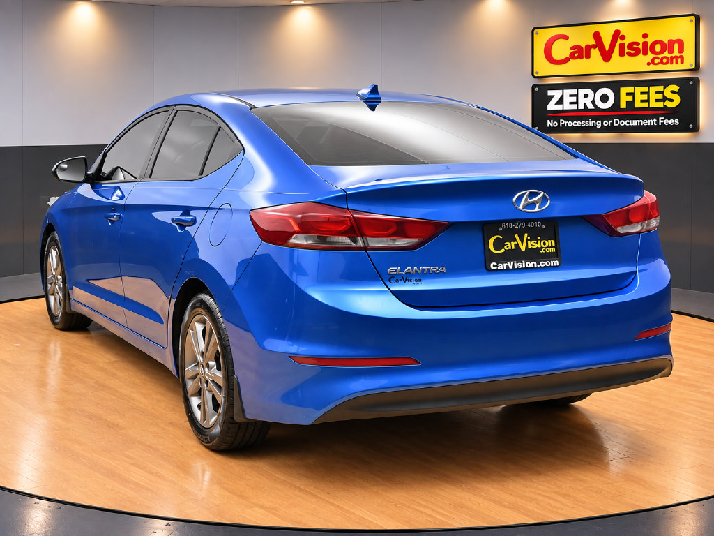Used 2017 Hyundai Elantra SE FWD image 3