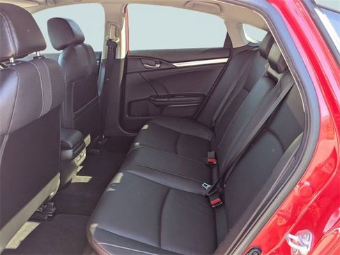 Used 2019 Honda Civic Touring image 12