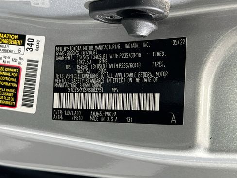 Used 2022 Toyota Sienna Limited image 34