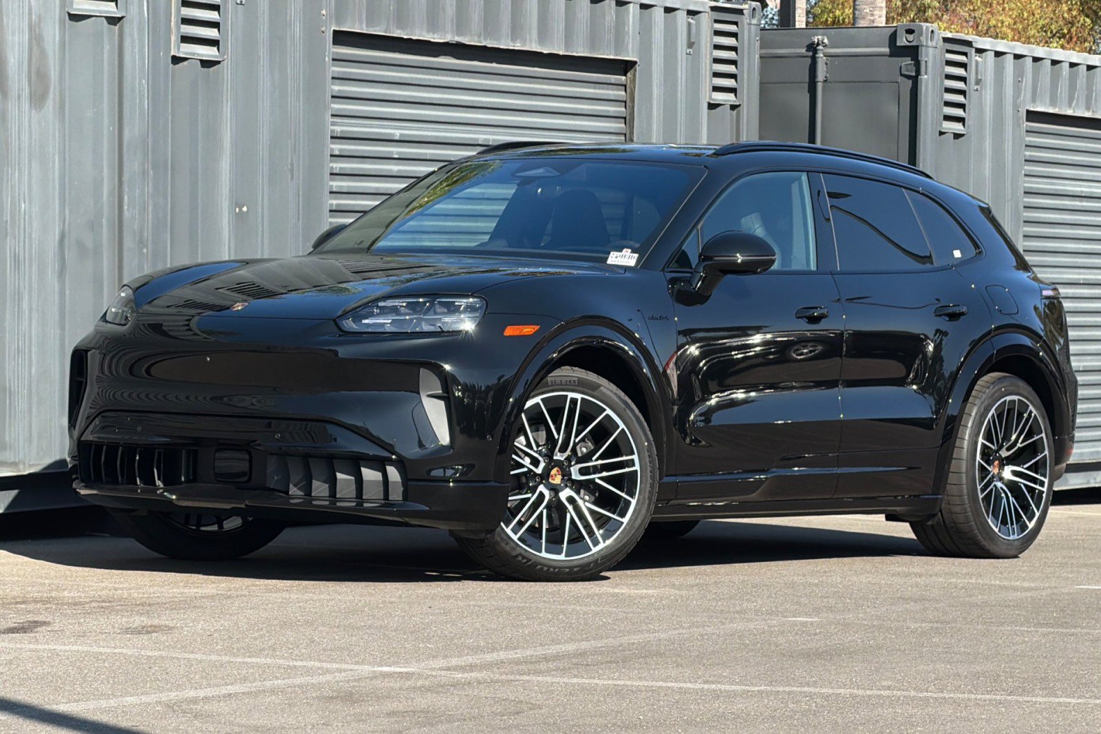 Used 2026 Porsche Cayenne Electric AWD/4WD image 1