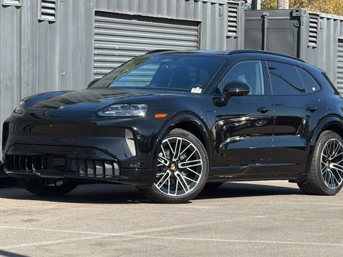 Used 2026 Porsche Cayenne Electric AWD/4WD image 1