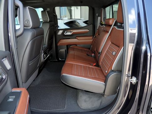 Certified 2024 GMC Sierra 1500 Denali Ultimate AWD/4WD image 14