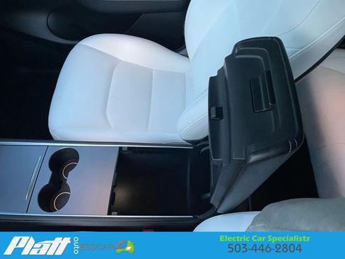 Used 2021 Tesla Model Y Long Range image 26
