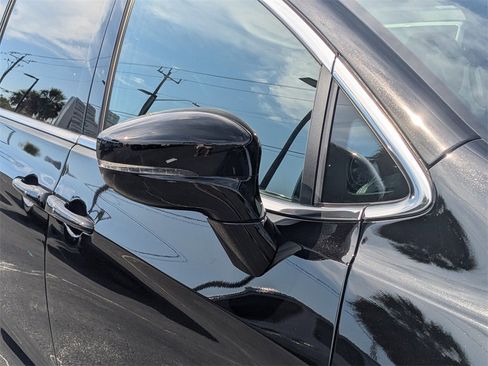 New 2026 Chrysler Pacifica Select image 10