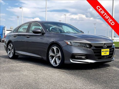 Used 2018 Honda Accord Touring image 1
