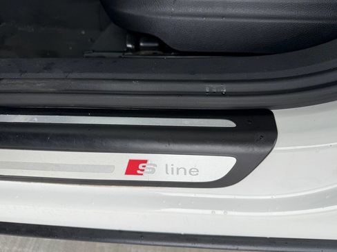 Used 2018 Audi Q3 2.0T Premium w/ Convenience Package image 22