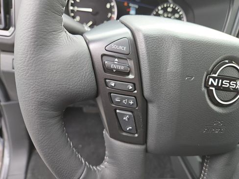 New 2026 Nissan Frontier SV w/ SV Convenience Package AWD/4WD image 9