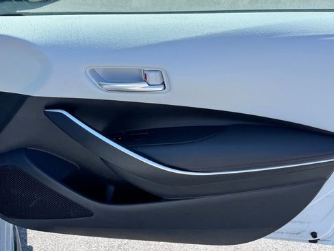 Used 2025 Toyota Corolla SE FWD image 23