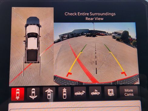 New 2026 RAM 2500 Laramie AWD/4WD image 16