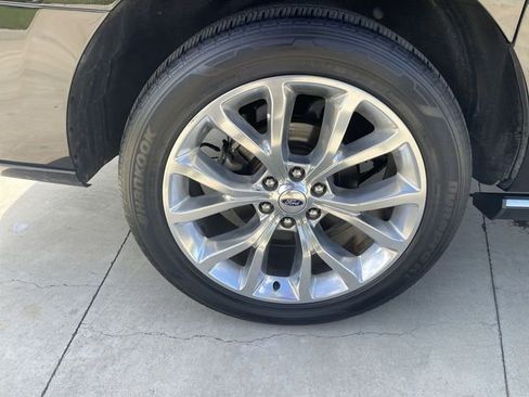 Used 2019 Ford Expedition Max Platinum image 35