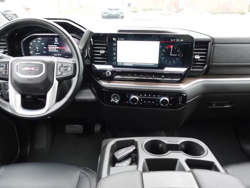 Used 2024 GMC Sierra 1500 Elevation image 39