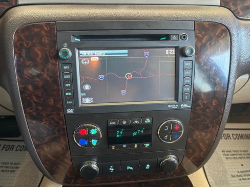 Used 2013 GMC Yukon XL Denali AWD/4WD image 12