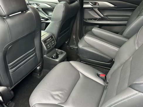 Used 2022 MAZDA CX-9 Touring w/ Touring Premium Package image 11