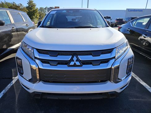 Used 2024 Mitsubishi Outlander Sport SE image 2