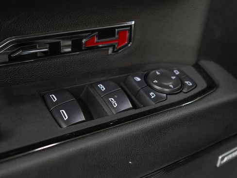 Used 2024 GMC Sierra 1500 AT4 w/ Technology Package AWD/4WD image 21