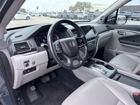 Used 2022 Honda Pilot Special Edition image 2