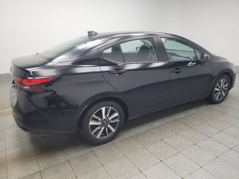 Used 2025 Nissan Versa SV FWD image 10