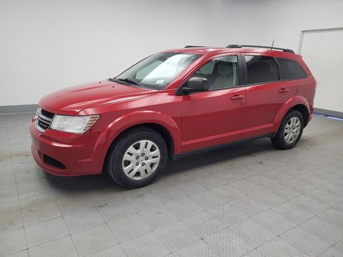 Used 2020 Dodge Journey SE w/ SE Popular Equipment Group FWD image 2