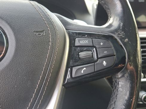 Used 2019 BMW 530i xDrive w/ Convenience Package image 22