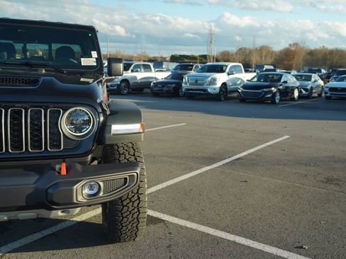 New 2026 Jeep Gladiator Mojave AWD/4WD image 39