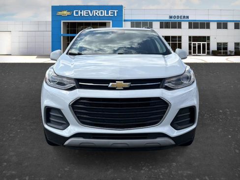 Used 2021 Chevrolet Trax LT w/ Driver Confidence Package FWD image 6