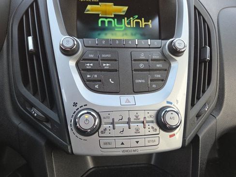 Used 2016 Chevrolet Equinox LT w/ Convenience Package image 18