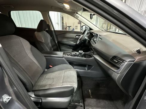 Used 2023 Nissan Rogue SV AWD/4WD image 28