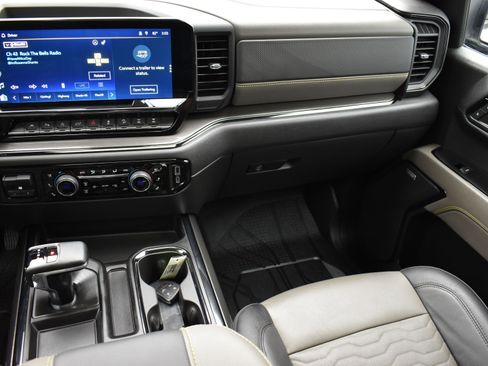 Used 2024 Chevrolet Silverado 1500 ZR2 w/ Technology Package image 38