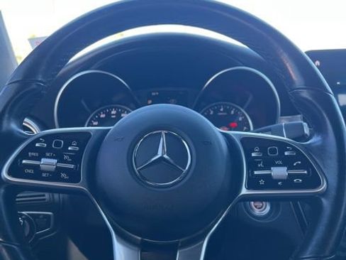 Used 2021 Mercedes-Benz GLC 300 4MATIC image 10