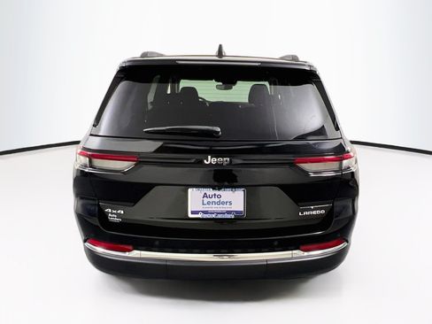 Used 2023 Jeep Grand Cherokee Laredo AWD/4WD image 6